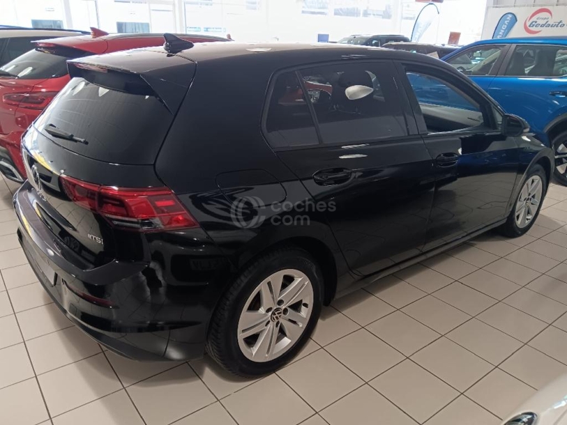 Foto del VOLKSWAGEN Golf 1.0 eTSI Life DSG 81kW