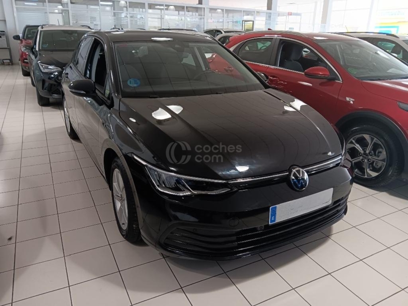 Foto del VOLKSWAGEN Golf 1.0 eTSI Life DSG 81kW