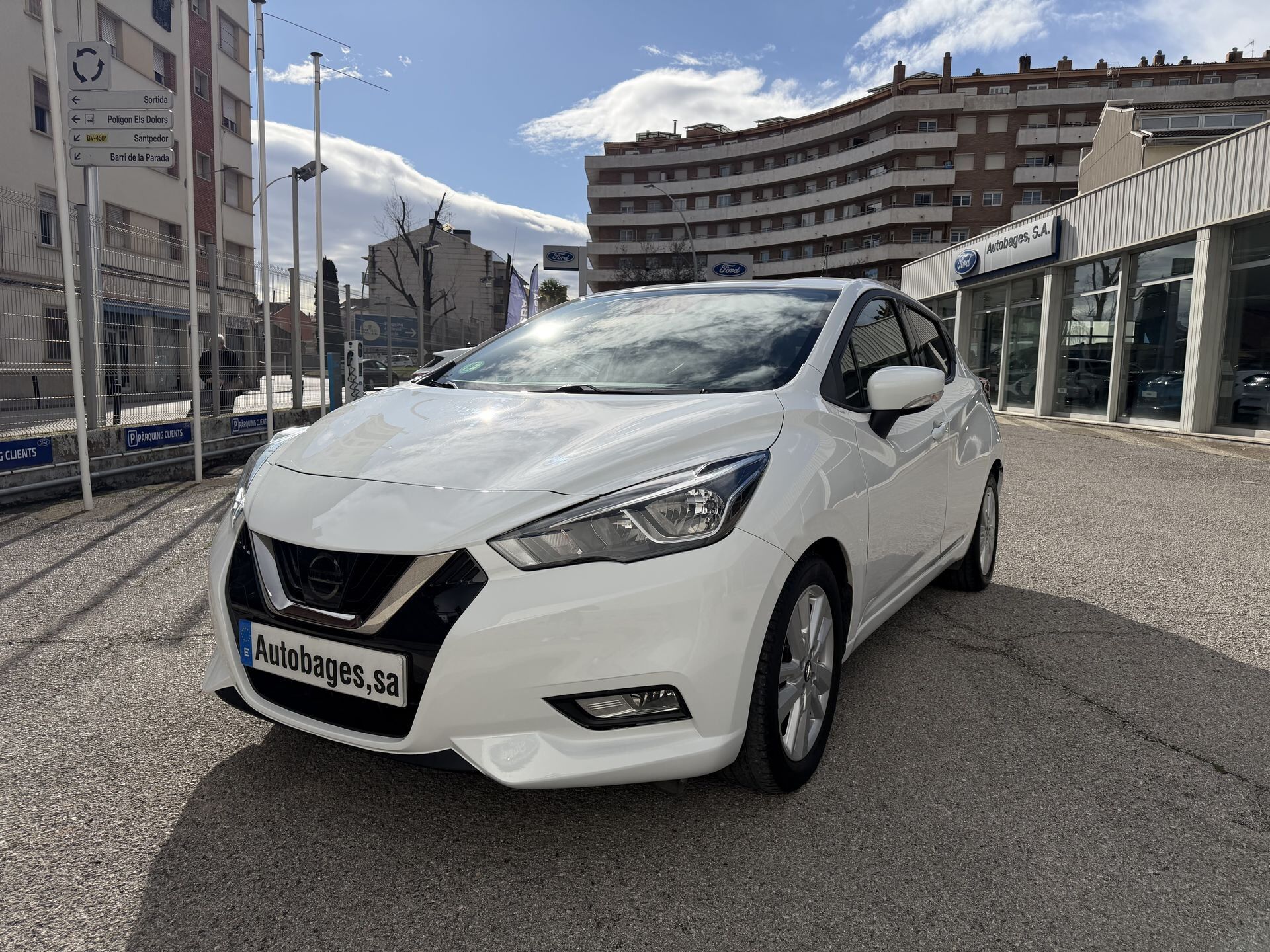 NISSAN Micra (1.0 IG-T 100cv E6D Acenta) en Barcelona