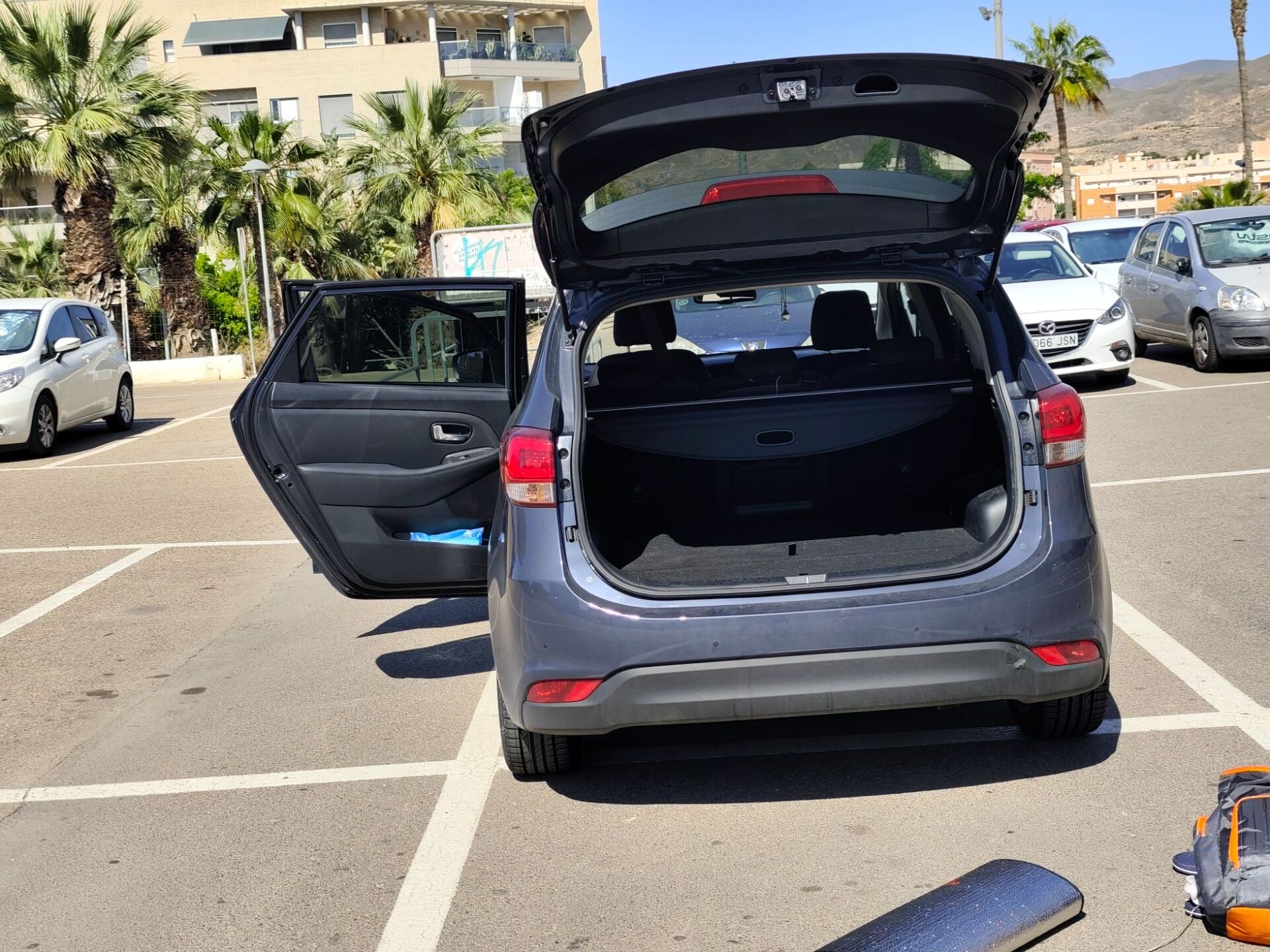 Imagen 2 de KIA Carens