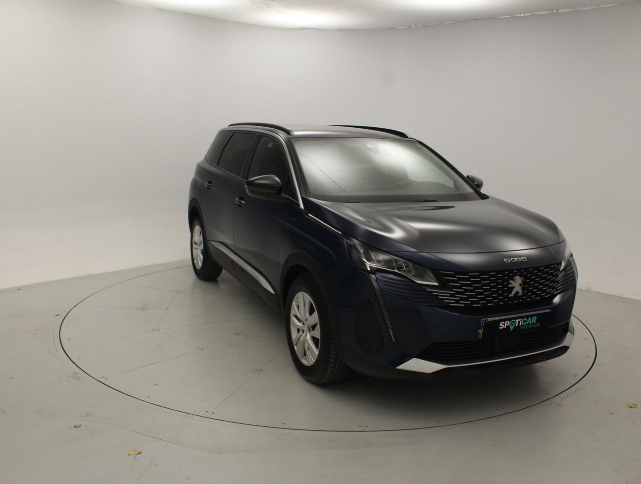 PEUGEOT 5008 (1.5 BlueHDi 96kW (130CV) S&S Style) en Barcelona