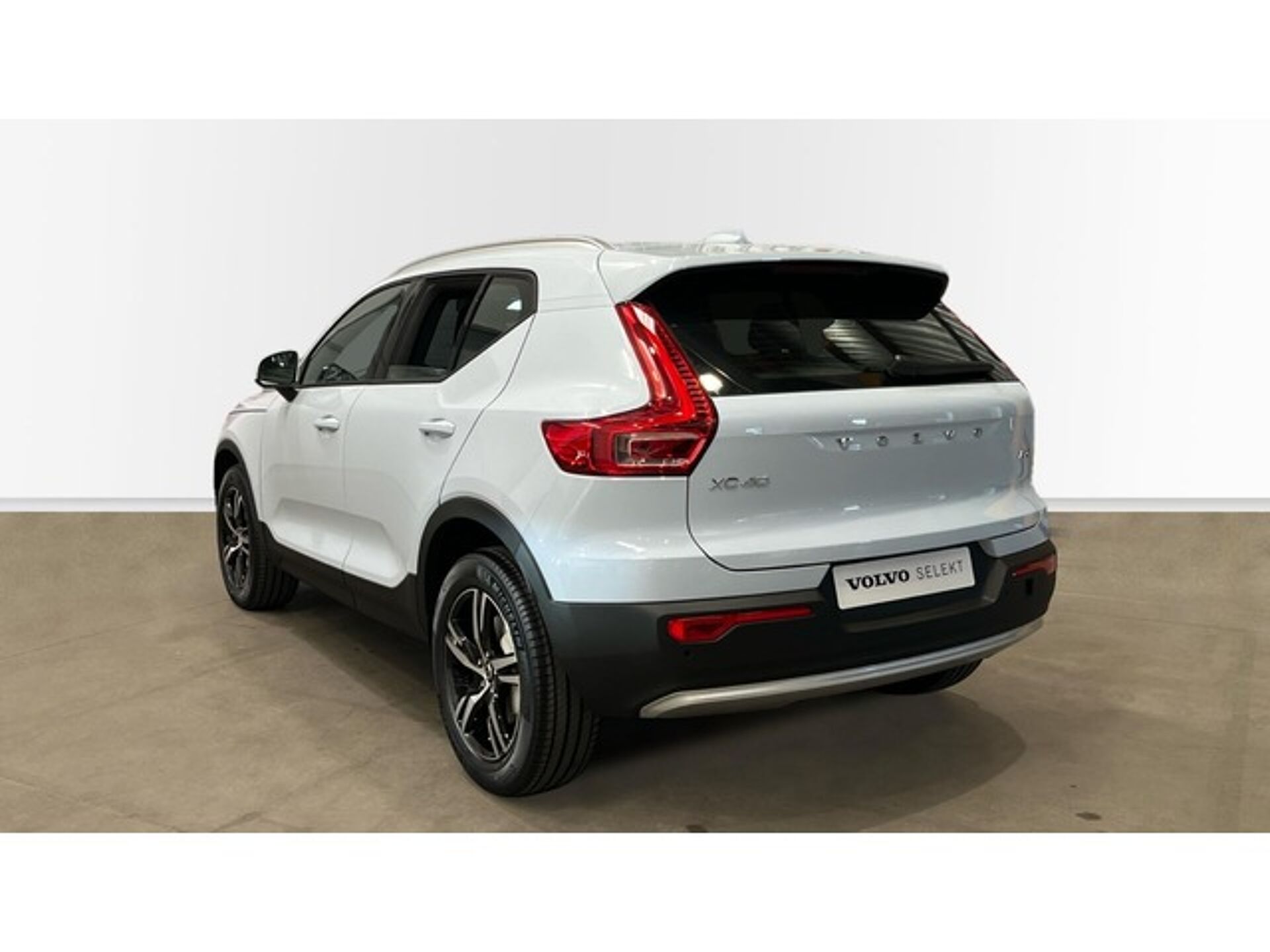 Imagen 2 de VOLVO XC40