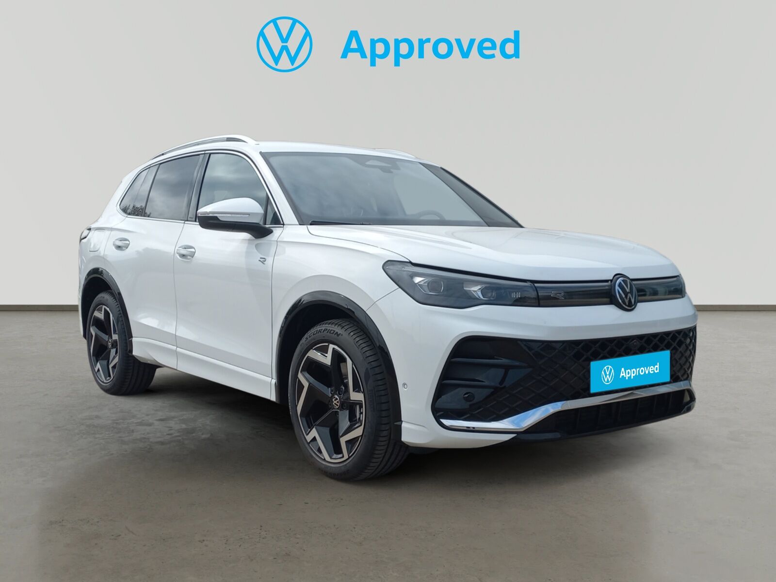 VOLKSWAGEN Tiguan (2.0 TDI 110KW R-LINE DSG 5P) en Navarra
