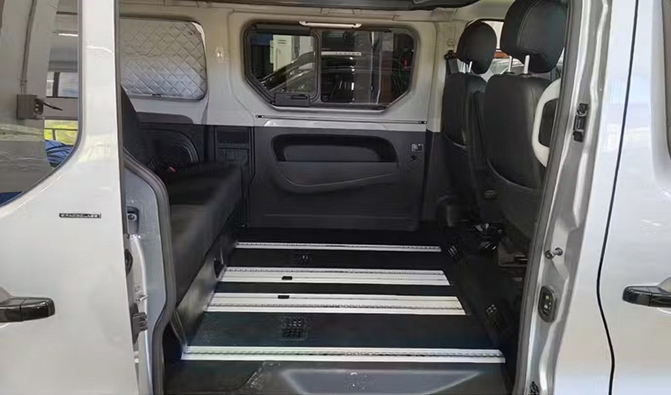 Foto del RENAULT Trafic Combi Mixto 5-6 2.0dCi Energy Blue N1 81kW