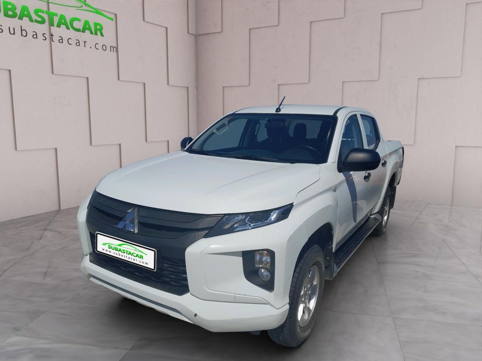 Imagen de MITSUBISHI L200