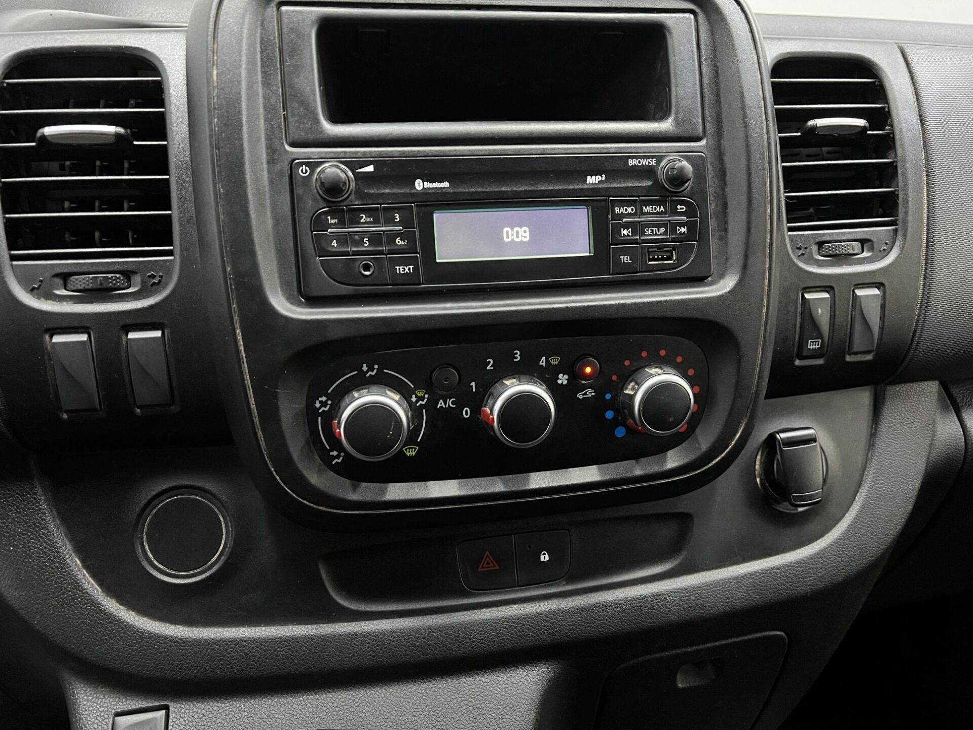 Imagen 3 de NISSAN NV300