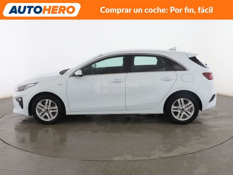 Foto del KIA Ceed 1.6 MHEV iMT Drive 136
