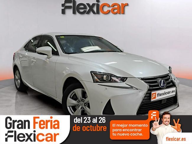 LEXUS IS (2.5 300h Executive) en Barcelona