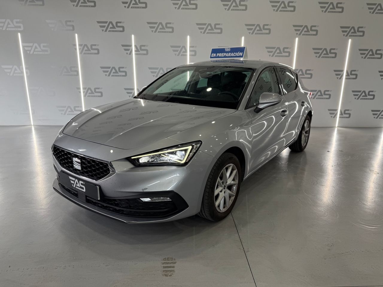 SEAT León (ST 1.5 EcoTSI 96kW (130CV) S&S Style Ed) en Girona