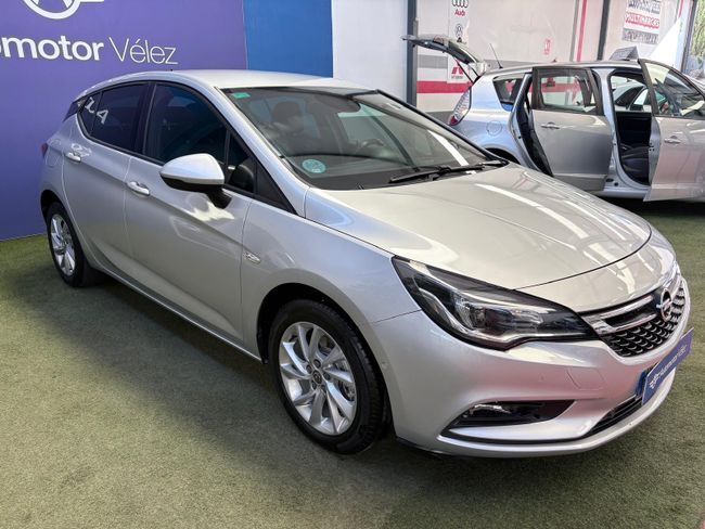 Foto del OPEL Astra 1.6CDTi S-S Dynamic Aut. 136