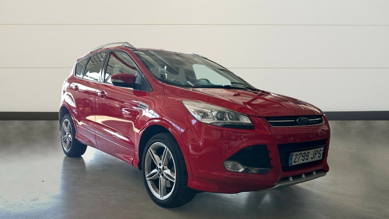 FORD Kuga (2.0 TDCI 180 TITANIUM 4WD POWERSHIFT 180 5P) en Madrid