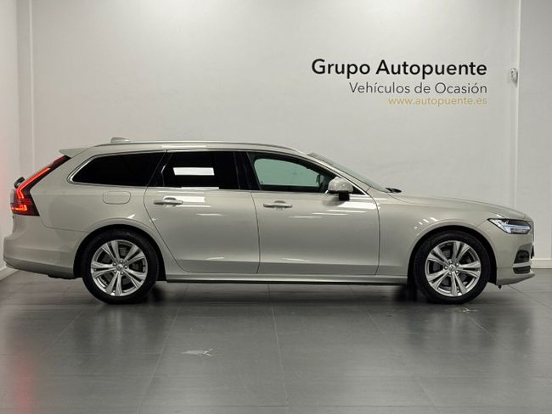 Imagen 2 de VOLVO V90