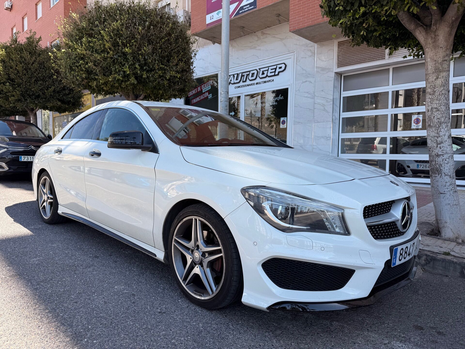 Foto del MERCEDES Clase CLA CLA 200CDI AMG Line 4M 7G-DCT