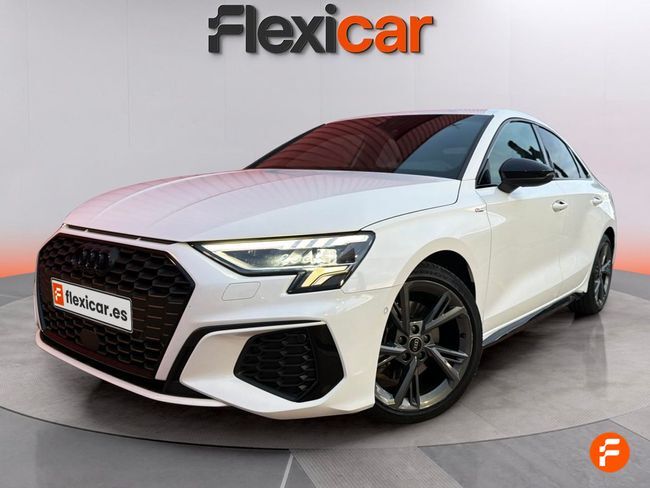 Foto del AUDI A3 Sedán 35 TFSI Black line S tronic