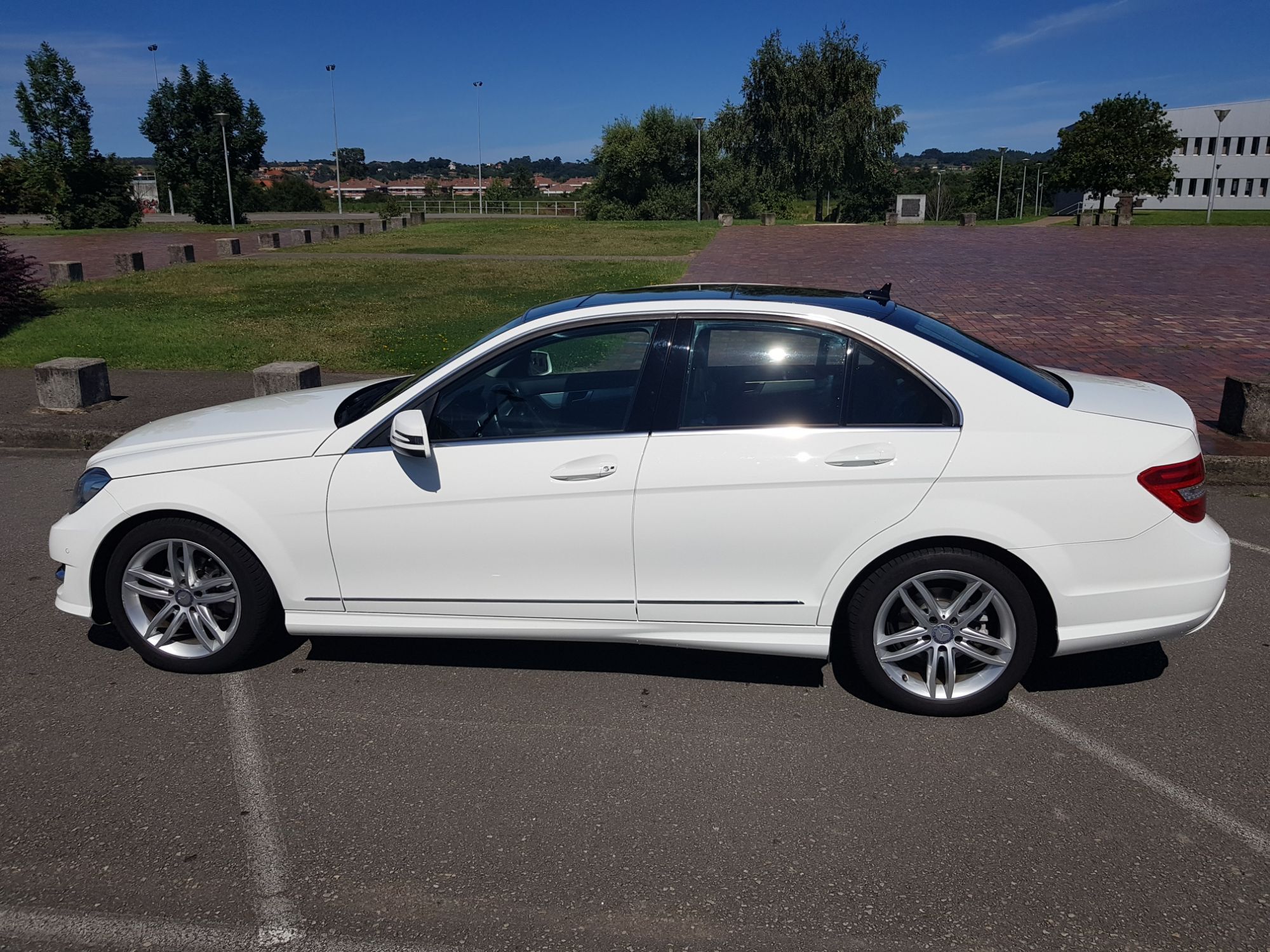 Foto del MERCEDES Clase C C 200CDI BE Avantgarde