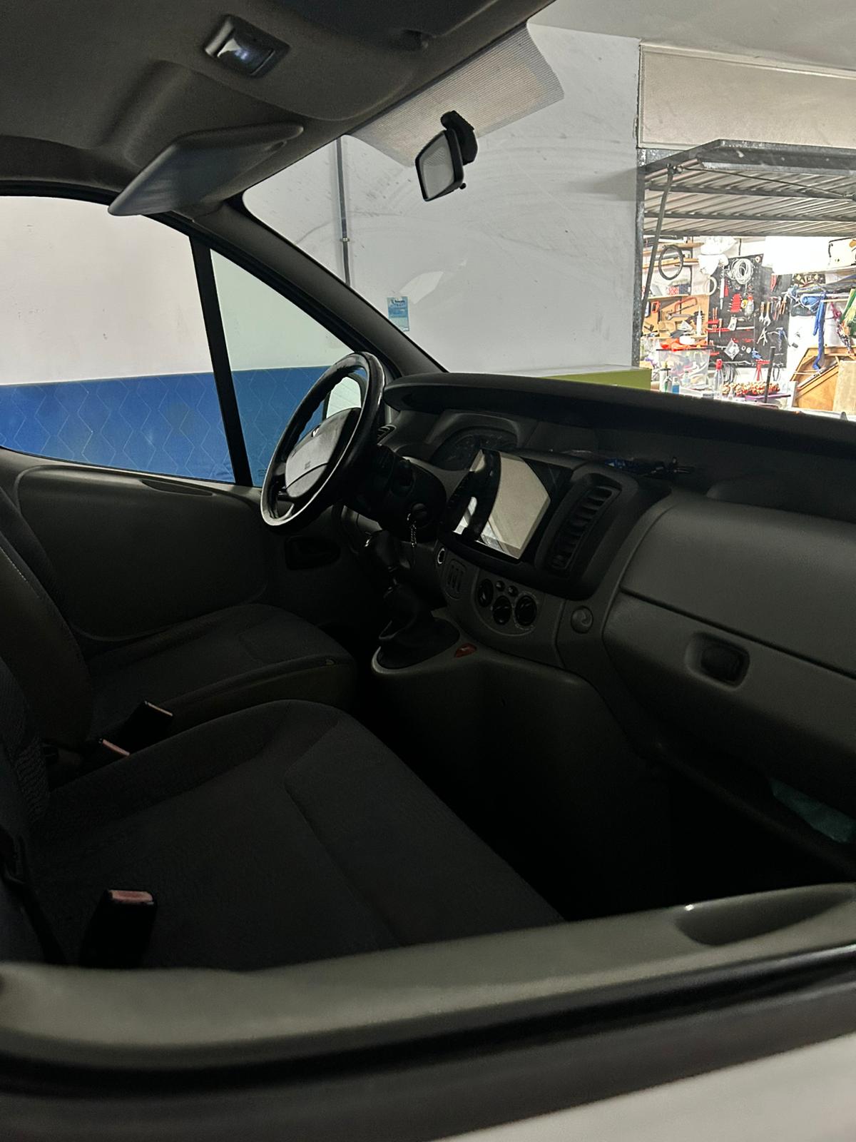 Foto del RENAULT Trafic 1.9DCi Furgón 27 Corto Normal 80