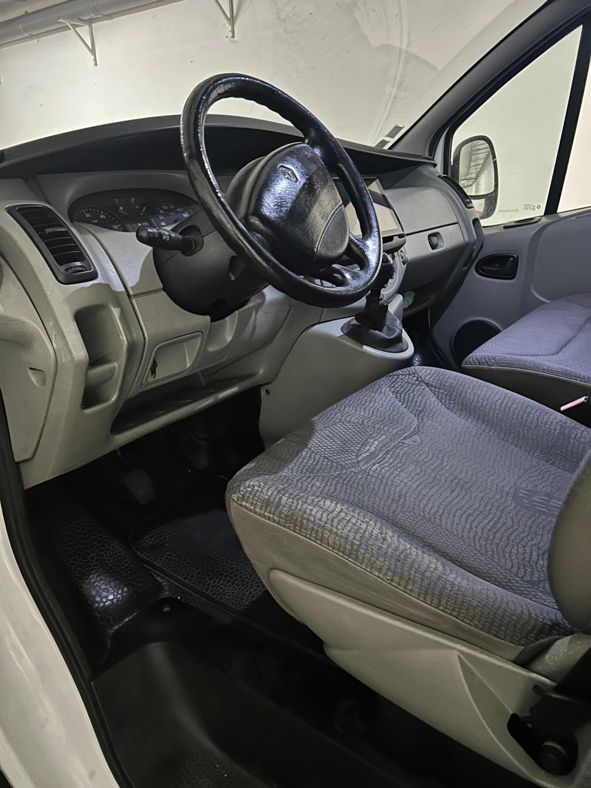 Foto del RENAULT Trafic 1.9DCi Furgón 27 Corto Normal 80