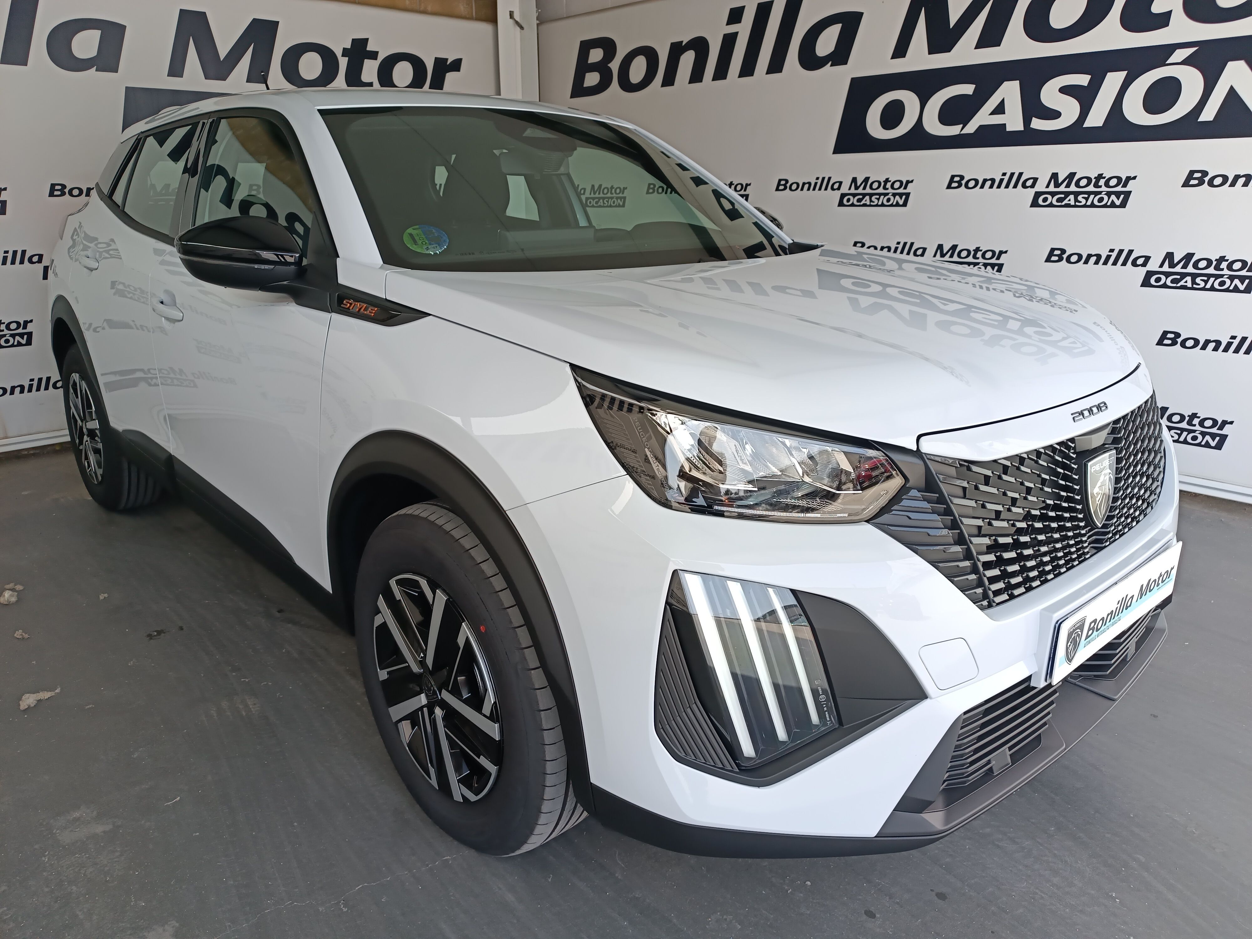 Foto del PEUGEOT 2008 Hybrid Style eDCS6 145