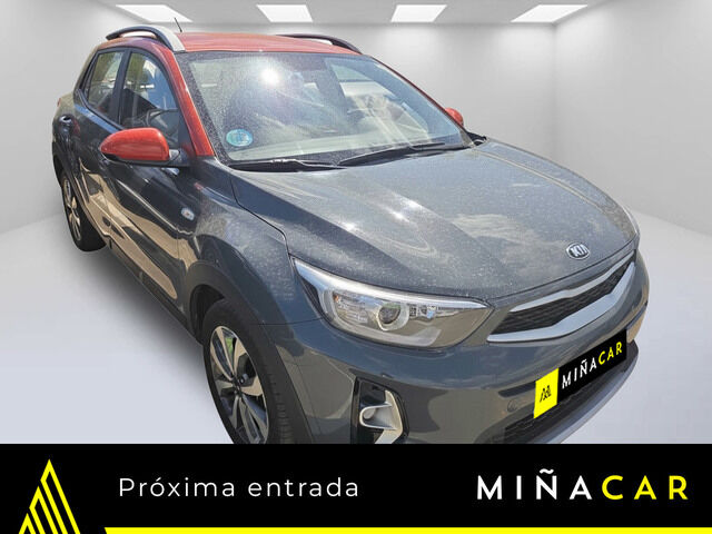 KIA Stonic (1.0 T-GDi MHEV iMT Concept 74 kW (100 CV)) en Málaga