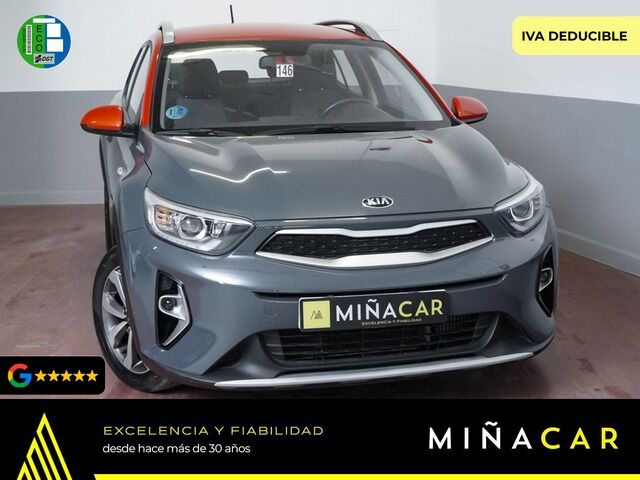 KIA Stonic (1.0 T-GDi MHEV iMT Concept 74 kW (100 CV)) en Málaga