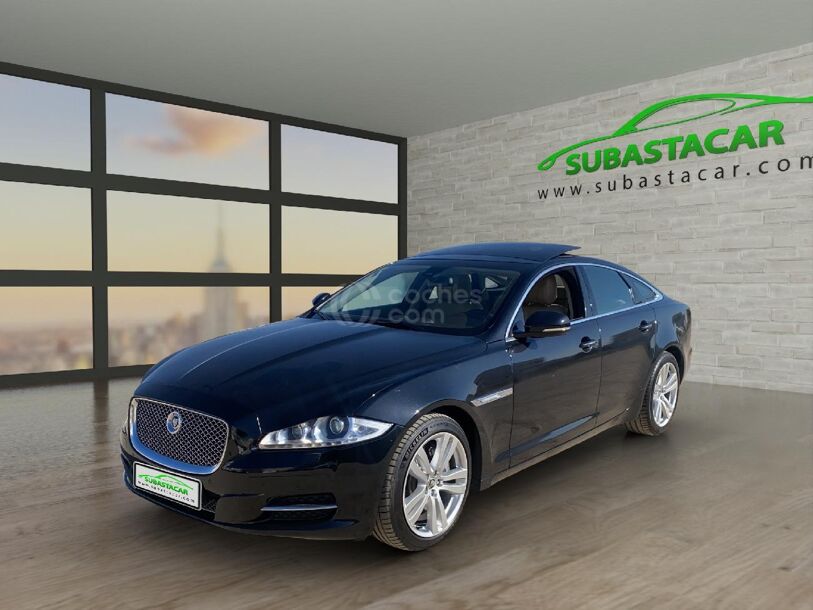 Foto del JAGUAR XJ 3.0D LWB Premium Luxury Aut.