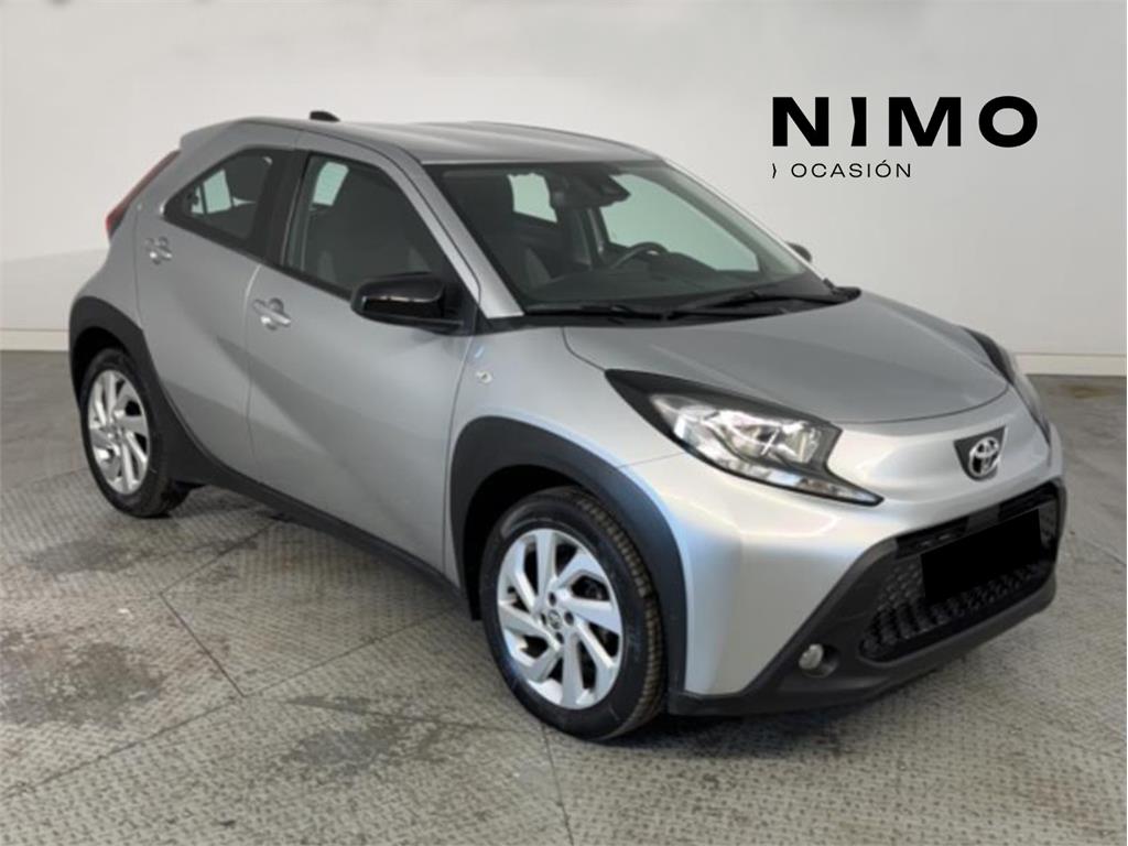 TOYOTA Aygo X Cross (1.0 VVT-I 72CV Play) en Cádiz