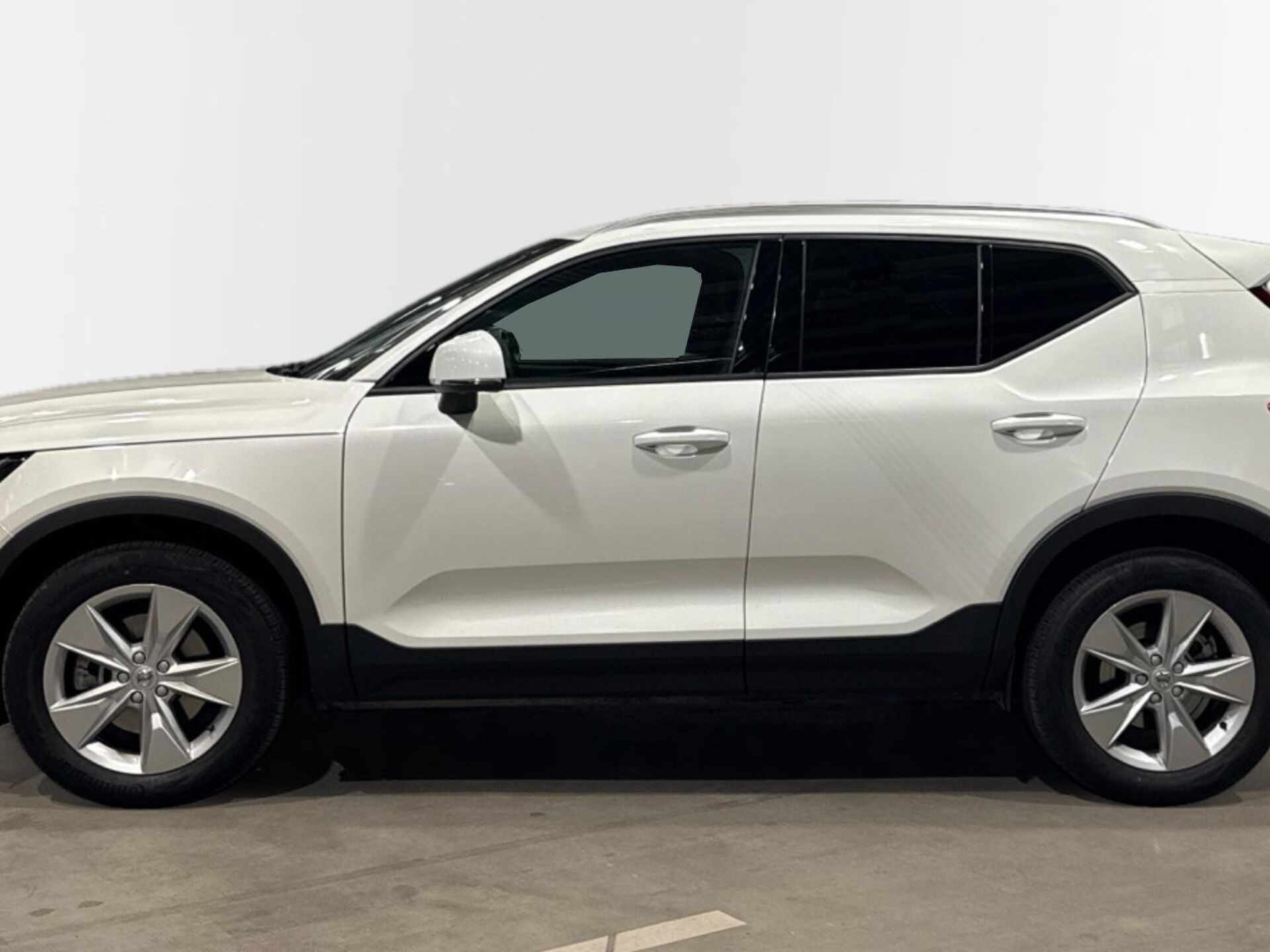 Imagen 3 de VOLVO XC40