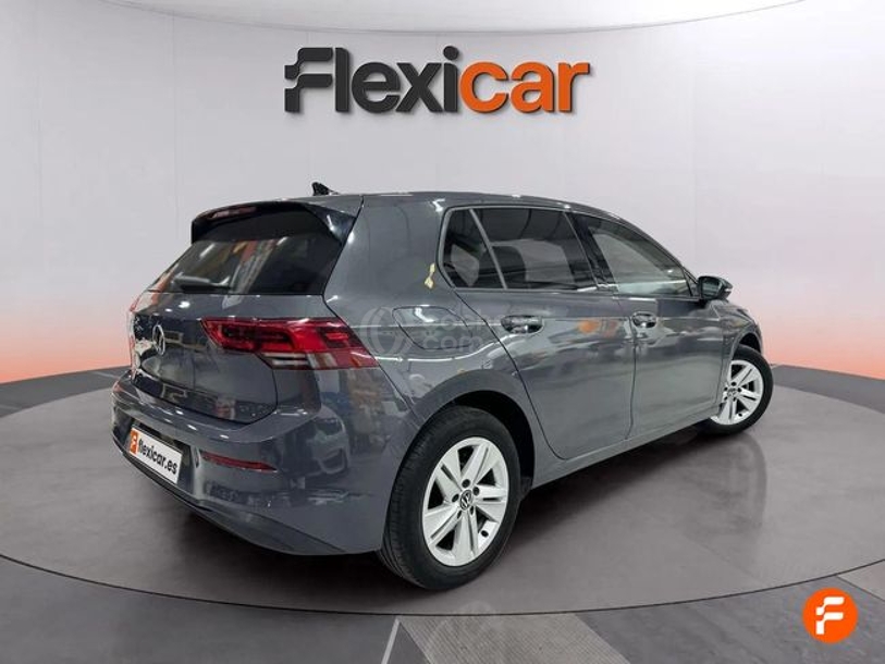 Foto del VOLKSWAGEN Golf 1.0 eTSI Life DSG 81kW