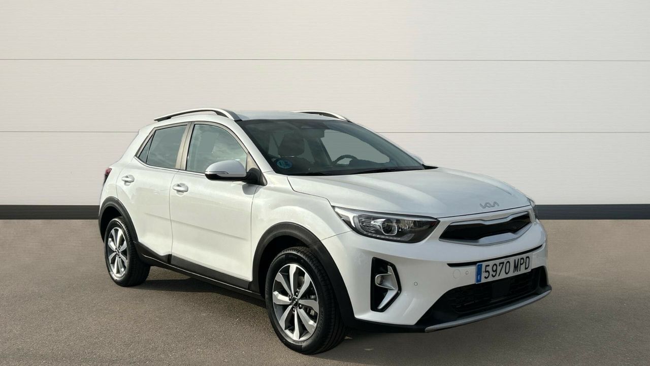 KIA Stonic (1.0 T-GDI MHEV IMT 74KW DRIVE 100 5P) en Madrid