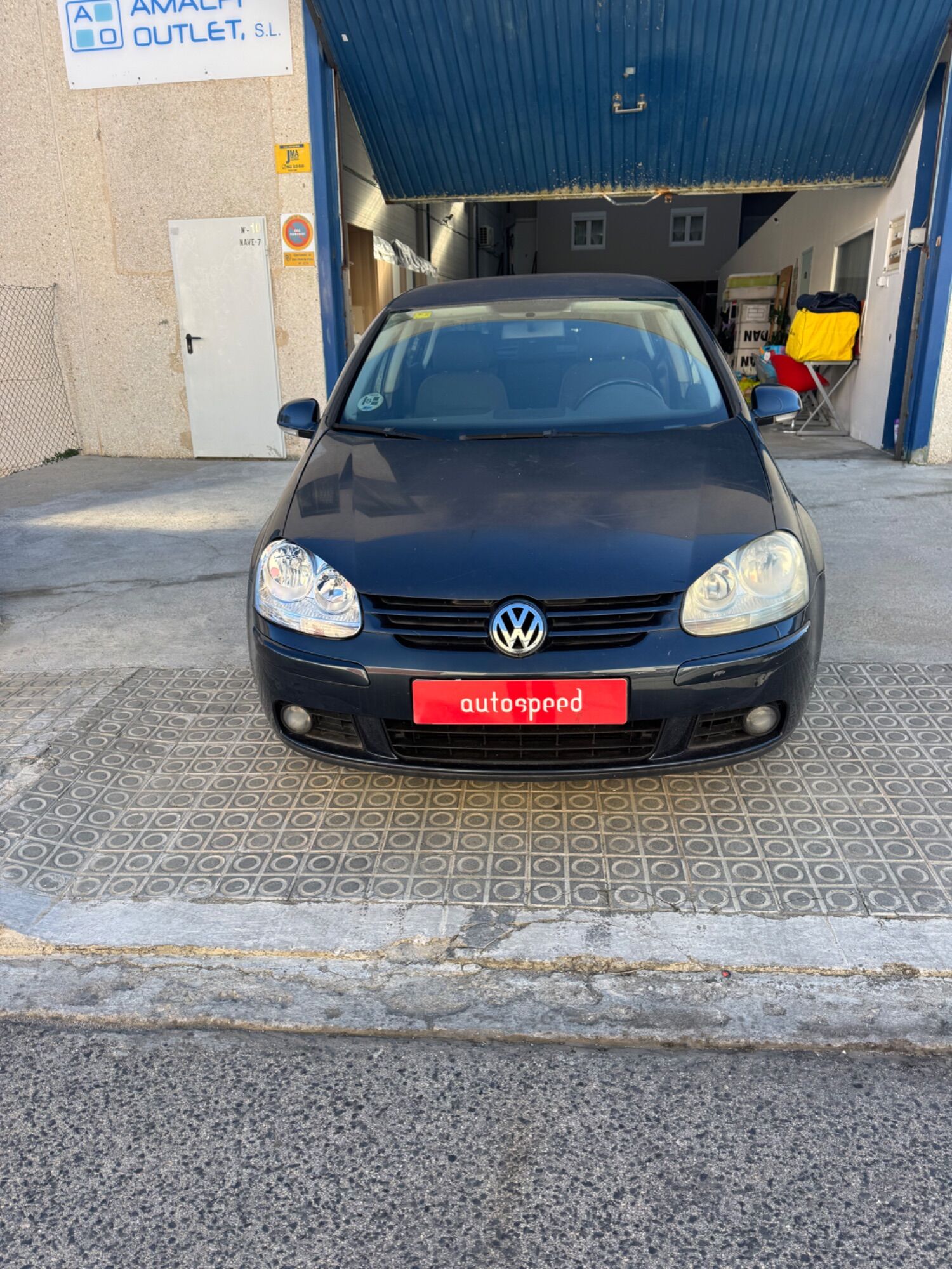 VOLKSWAGEN Golf (2.0TDI Highline) en Barcelona