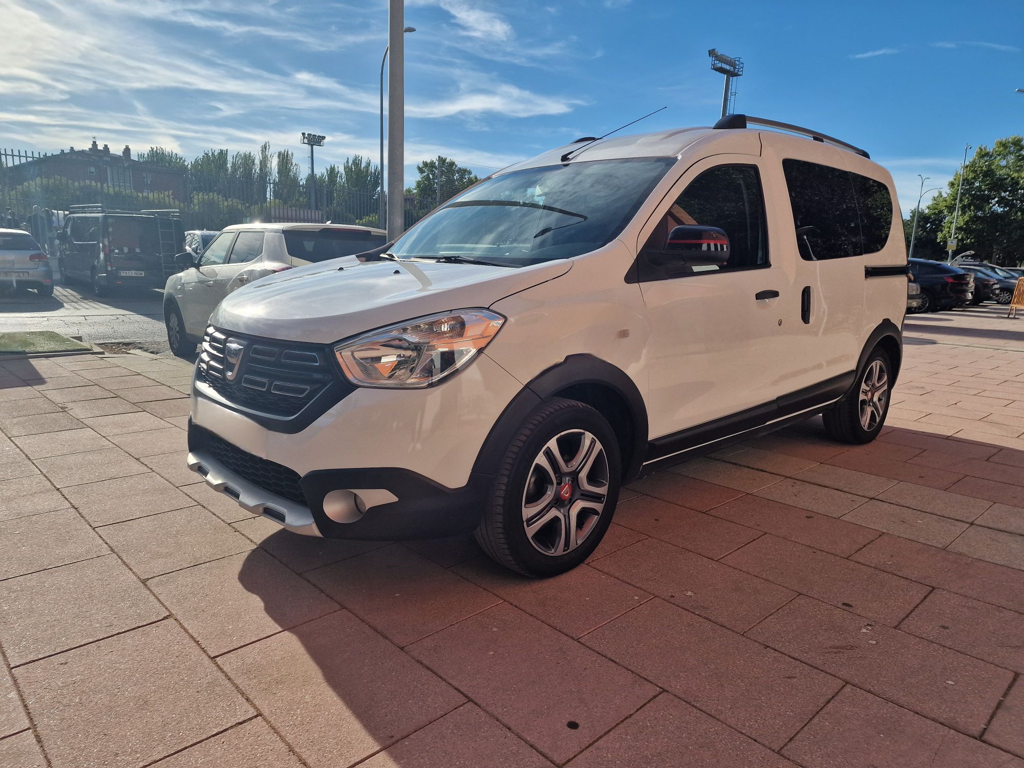 DACIA Dokker (1.5Blue dCi Serie Limitada Xplore 70kW) en Madrid