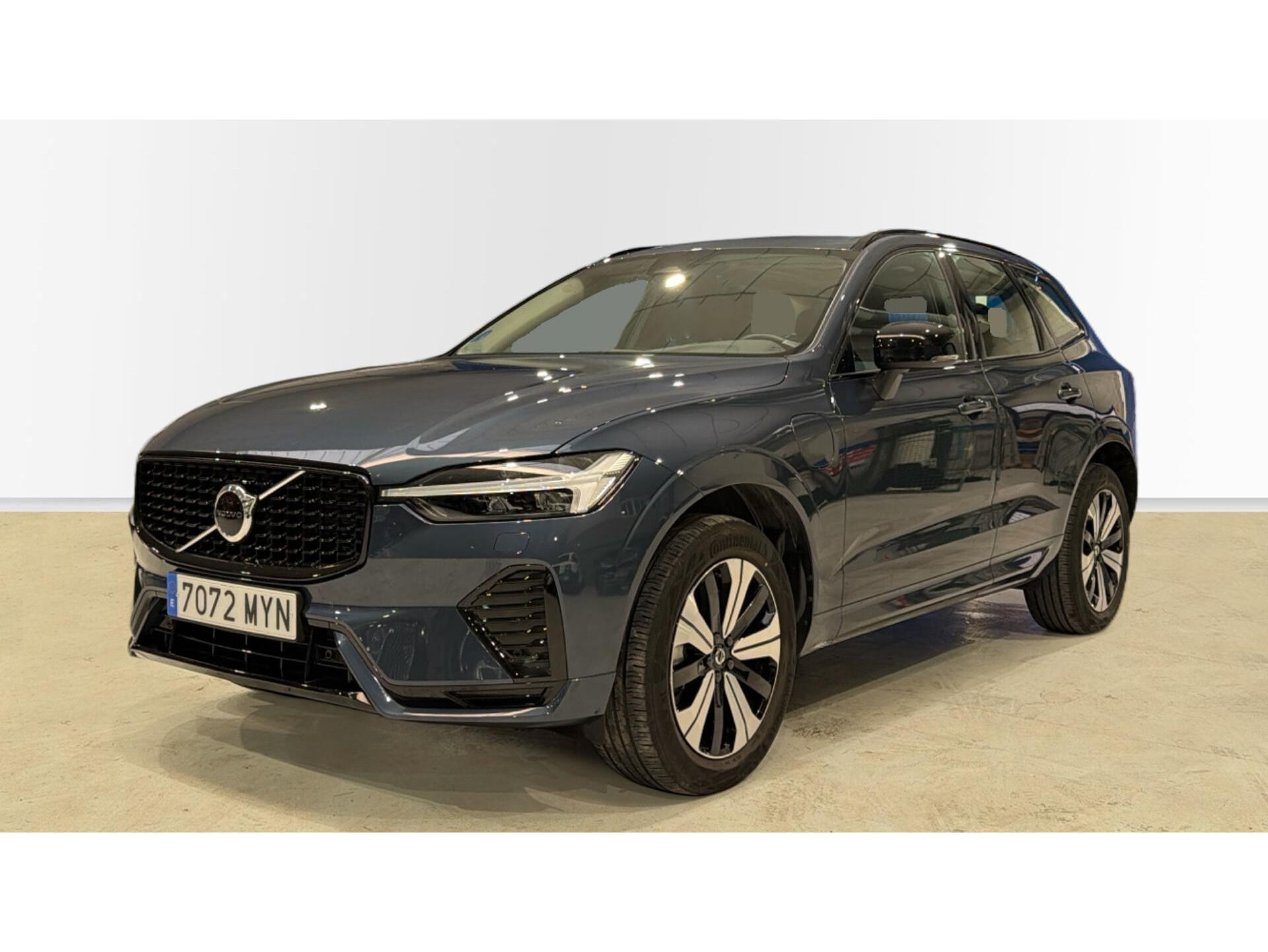 VOLVO XC60 (T6 Recharge Plus Dark AWD Auto 257 kW (350 CV)) en Madrid