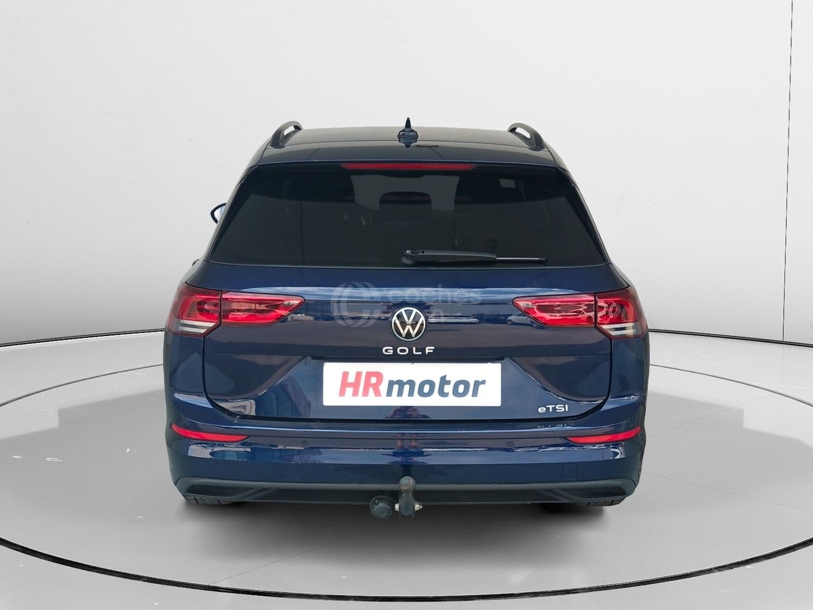 Foto del VOLKSWAGEN Golf Variant 1.0 eTSI Life DSG 81kW