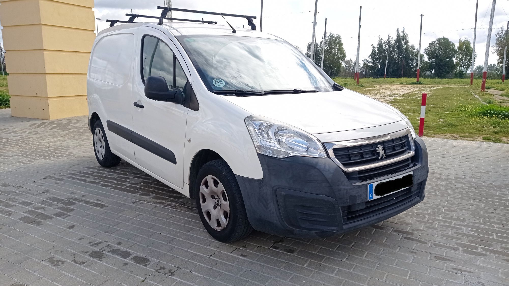 Foto del PEUGEOT Partner Furgón 1.6HDI Confort L1 75