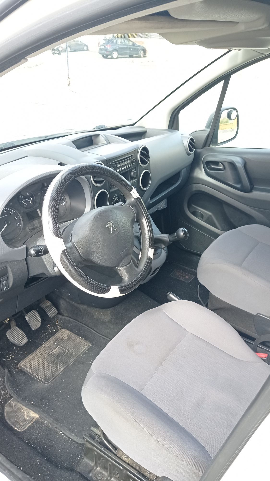 Foto del PEUGEOT Partner Furgón 1.6HDI Confort L1 75