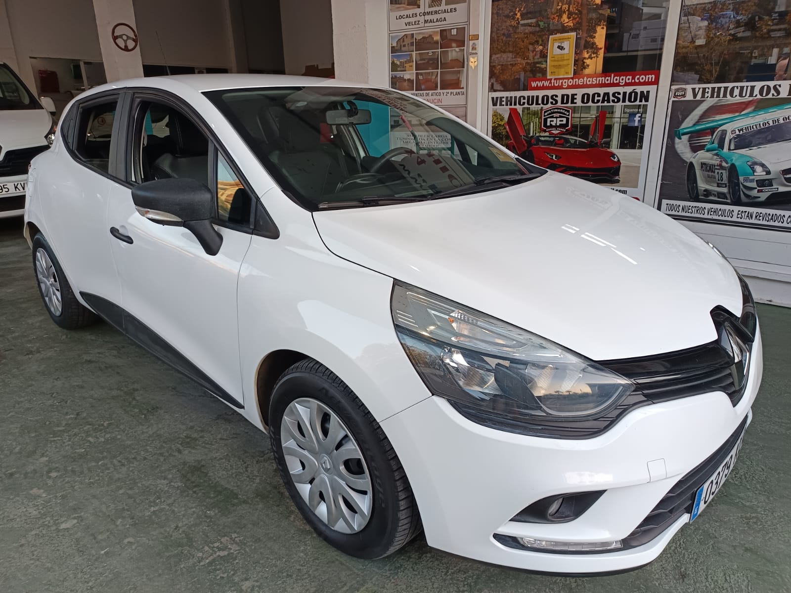 RENAULT Clio (1.5dCi Energy Life 55kW) en Málaga