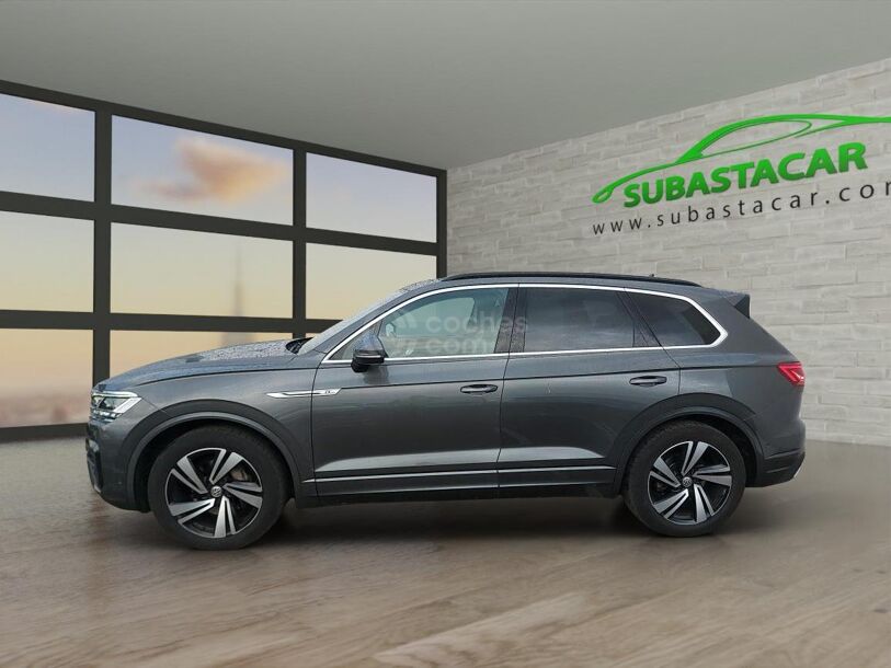 Foto del VOLKSWAGEN Touareg 3.0TDI V6 R-Line Tiptronic 4Motion 210kW