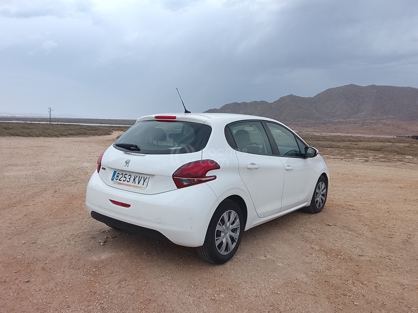 Foto del PEUGEOT 208 1.5BlueHDi S&S Active 100