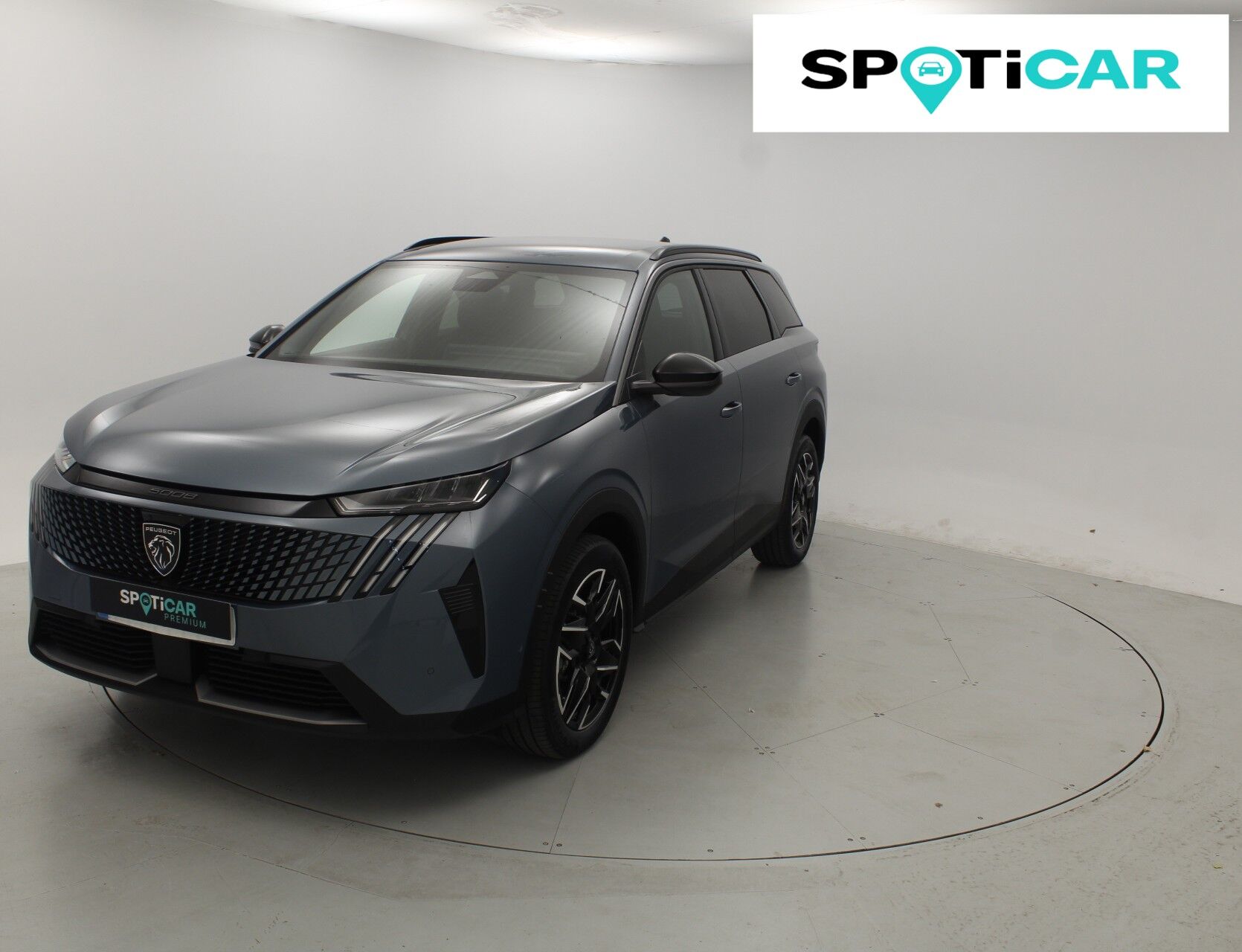 PEUGEOT 5008 (ALLURE HYBRID 136 EDCS6) en Barcelona
