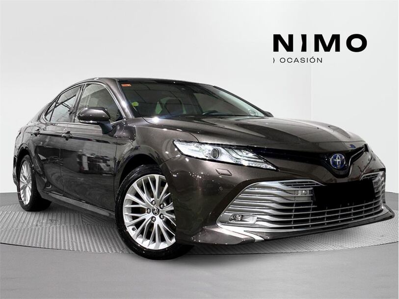 Foto del TOYOTA Camry Híbrido Luxury Aut.
