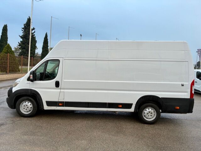 Foto del CITROEN Jumper Fg. 2.2BlueHDi 35 L4H3 S&S Heavy 140