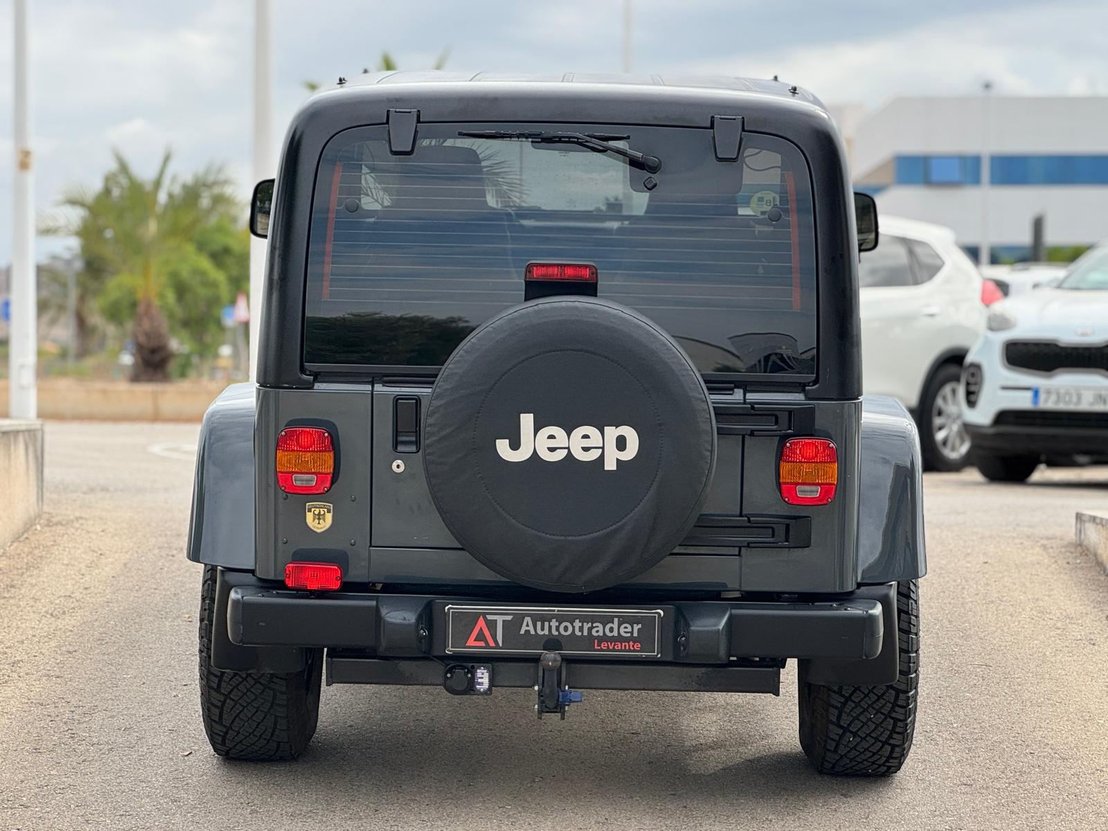 JEEP Wrangler (2.4 Sport Techo Duro) en Alicante