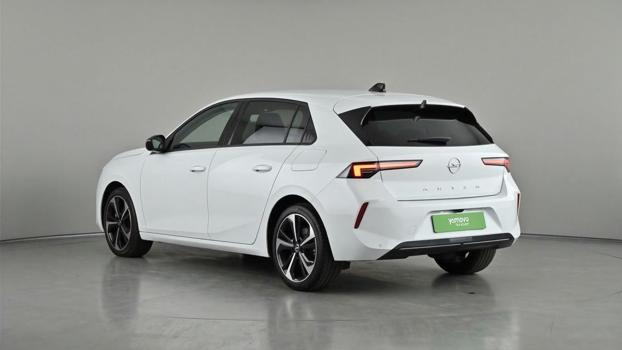 Foto del OPEL Astra 1.5D DTH S-S Elegance Aut. 130