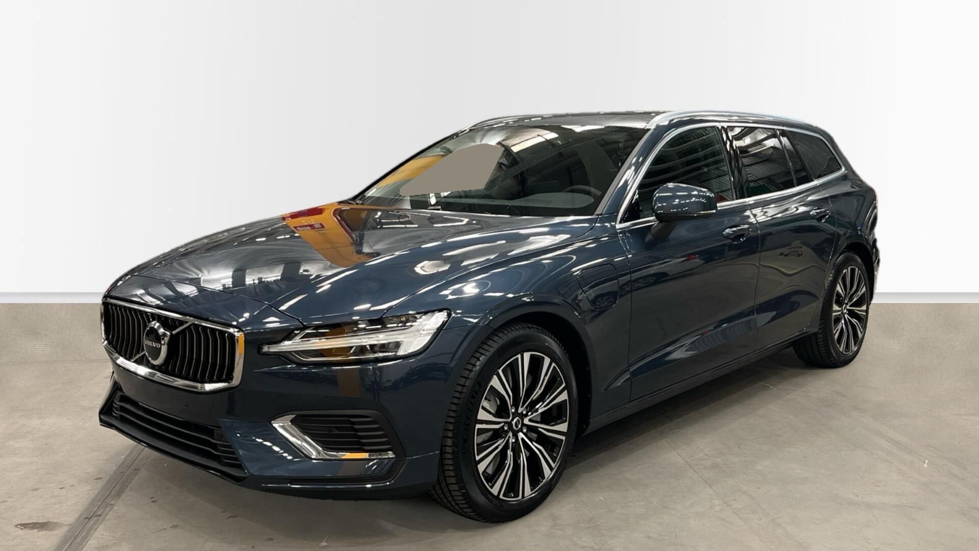 VOLVO V60 (T6 PHEV Recharge Plus Bright eAWD AT 257 kW (350 CV)) en Madrid