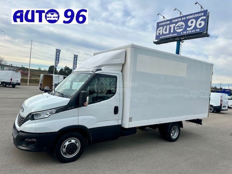 Foto del IVECO Daily Chasis Cabina 35C16 3750 156