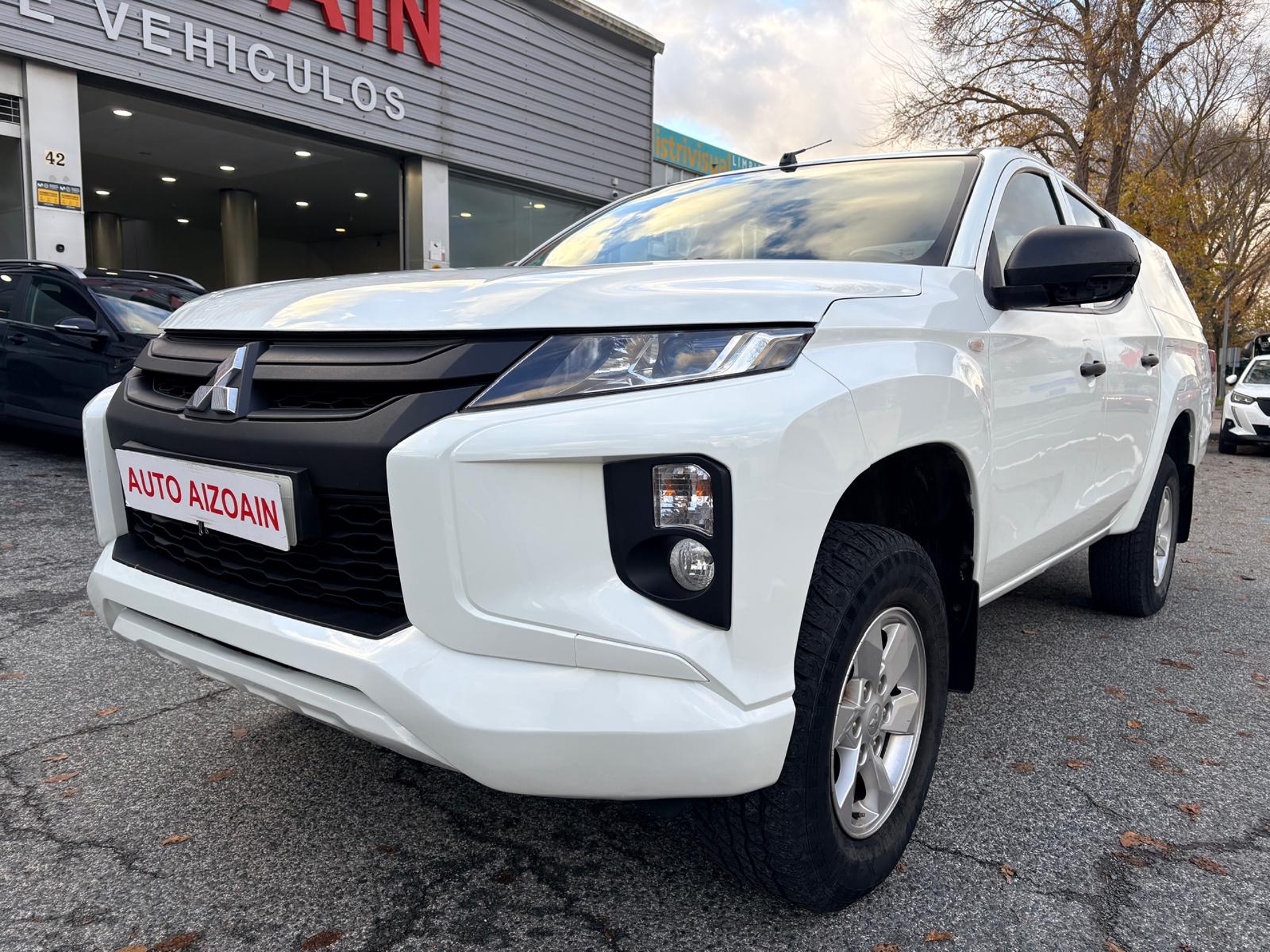 Imagen de MITSUBISHI L200