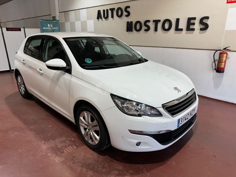 Foto del PEUGEOT 308 1.2 PureTech Access 82