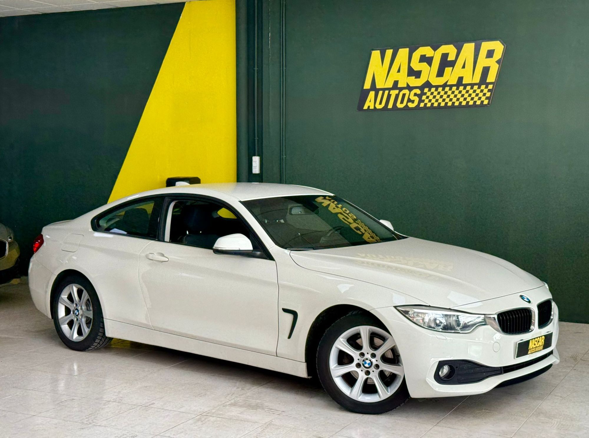 BMW Serie 4 (418d Coupé) en Valencia