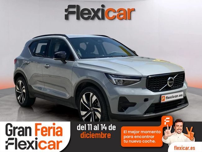 VOLVO XC40 (2.0 B3 G Plus Dark Auto) en Girona