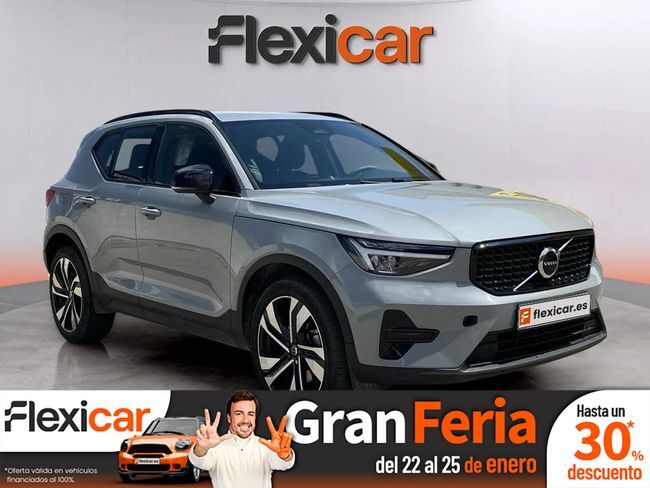 VOLVO XC40 (2.0 B3 G Plus Dark Auto) en Girona